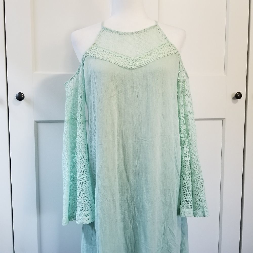 Entro boho cold shoulder bell sleeves dress